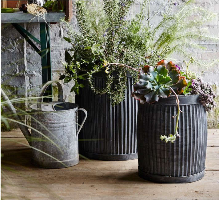 10 Easy Pieces: Zinc Barrel Planters: Gardenista