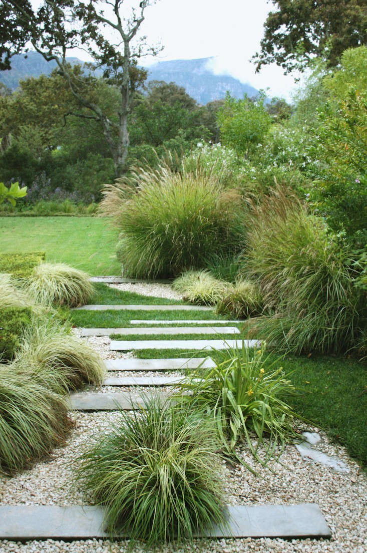 Leaves of Grass: 9 Ways to Create Curb Appeal with ...