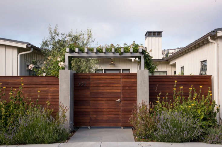 Says SF-based landscape architect Pete Pedersen of Pedersen Associates, &#8\2\20;The real key to any privacy solution is layers.&#8\2\2\1; The first layer for this modern farmhouse is a custom wood fence blocking the house from the street while creating a fully private courtyard inside. (See the next &#8\2\20;layer&#8\2\2\1; below.)