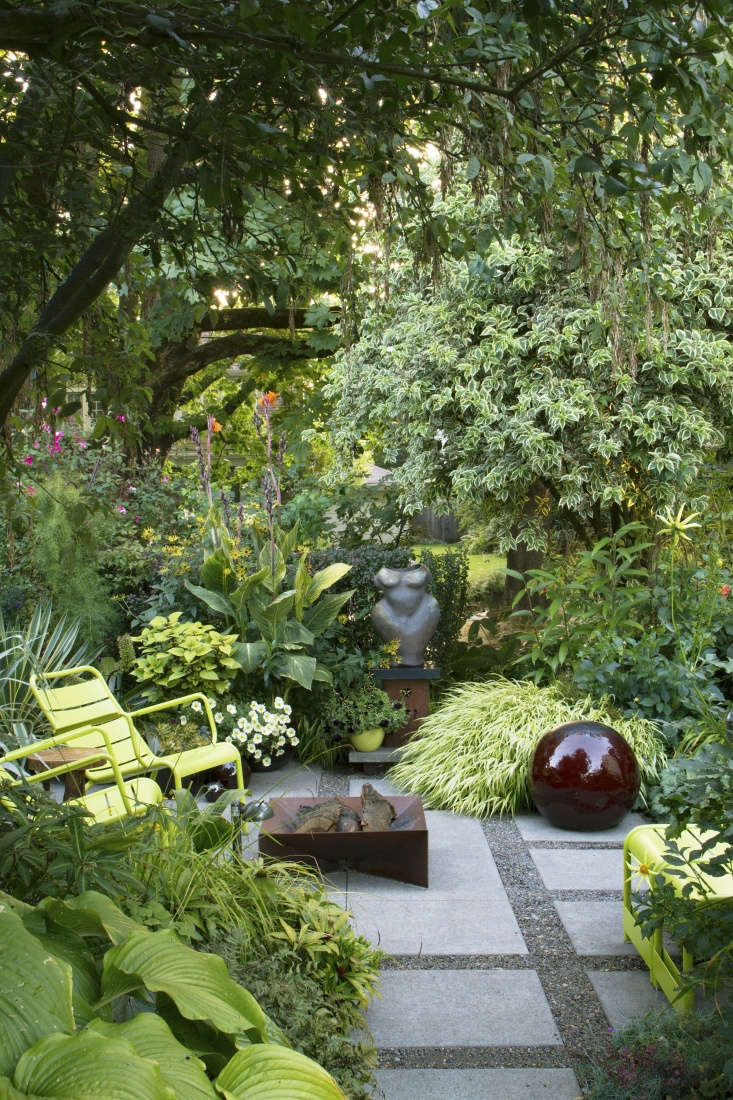 A city garden featured in The Less Is More Garden by Susan Morrison.