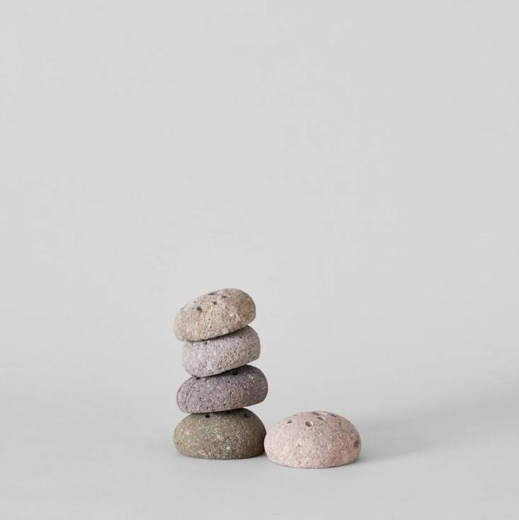 Bloomist Round Stone Frogs