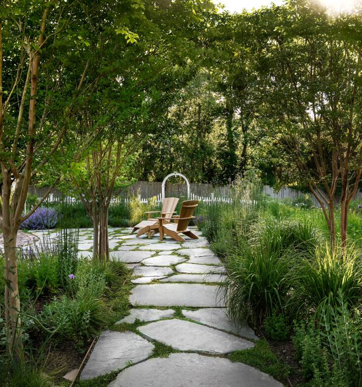 While the garden feels loose and naturalistic, Szalinksa is quick to note that the underlying plan, including the lines of the bluestone patio, is quite structured and geometric.