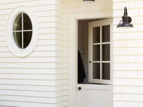 Hardscaping 101: The Ins and Outs of Dutch Doors
