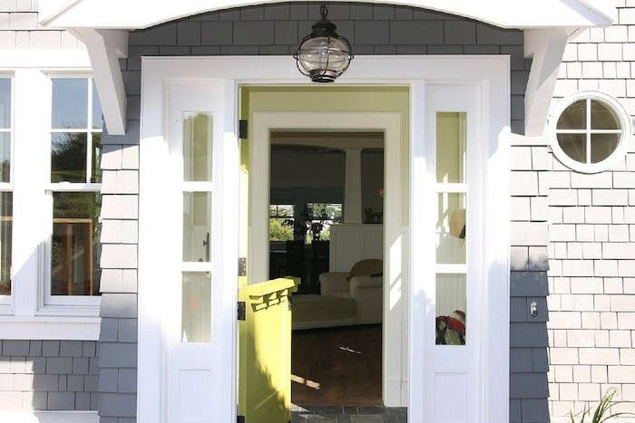 Hardscaping 101 Outdoor Entry Lighting Gardenista - Outdoor Front Door Wall Lights