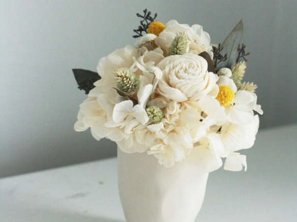 Blanca- Dried Flower Arrangement