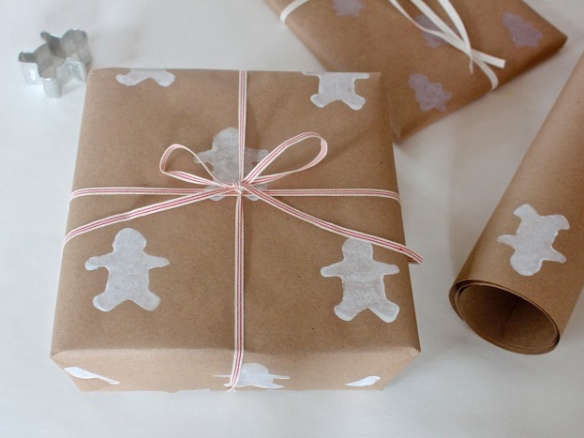 DIY: Wrapping Paper Made by Your Kids