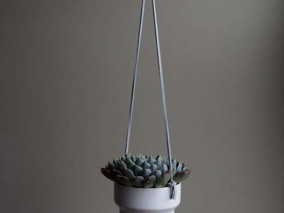 Snow White Bell Hanging Metal Succulent Planter