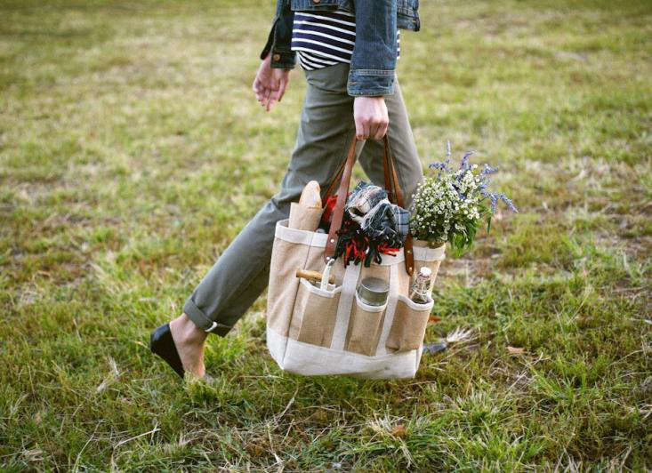 A Tote Worthy Garden Bag - Gardenista