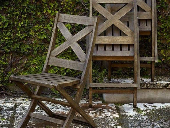 Folding Chairs for Spontaneous Summer Dinner Parties