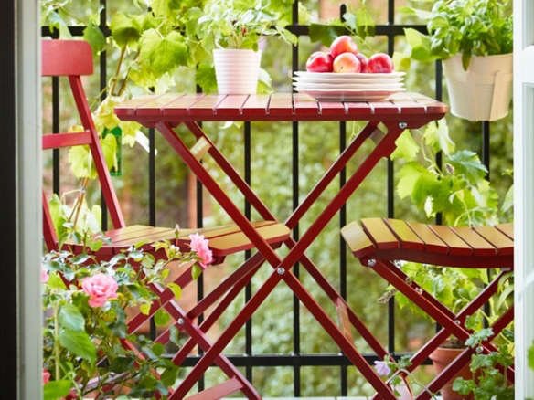 10 Easy Pieces: Red Café Chairs