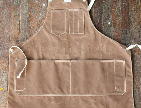 No. 325 Artisan Apron in Rust Waxed Canvas
