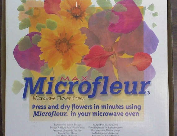 9 x 9 Microfleur Microwave Flower Press