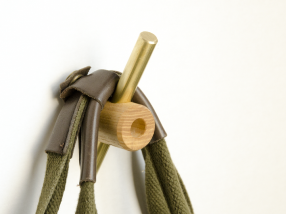 Intersect Hook Oiled Ash / Brass