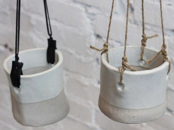 10 Easy Pieces: White Hanging Planters