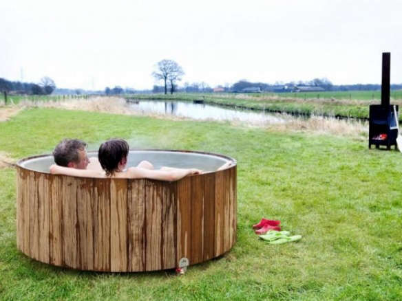 On Fire: A Hot Tub from Holland