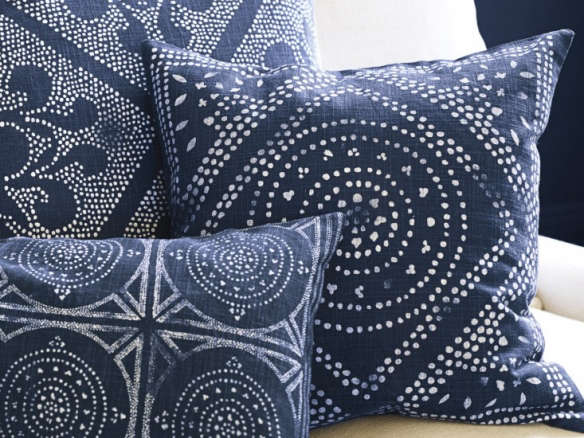 10 Easy Pieces: Indigo Cushions and Pillows