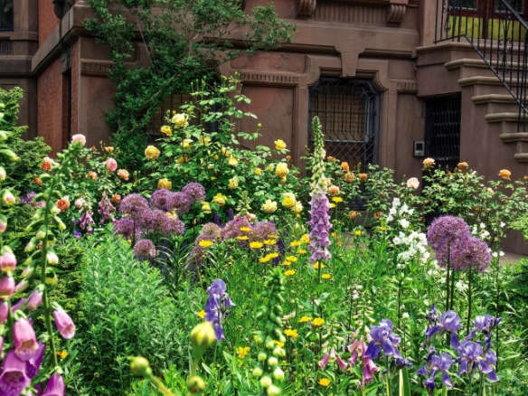 Required Reading: Sidewalk Gardens of New York