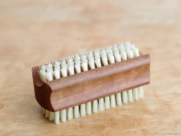 Redecker’s Nail Brush – Pear Wood