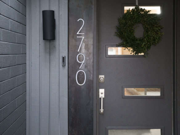 Hardware 101: Smart Doorbells