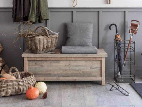 10 Easy Pieces: Outdoor Storage Benches