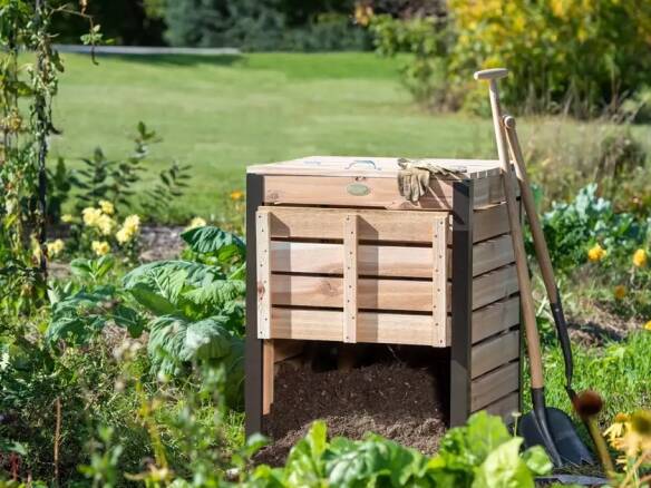 Backyard Composters, Explained: The Good, the Hot, and the Wormy