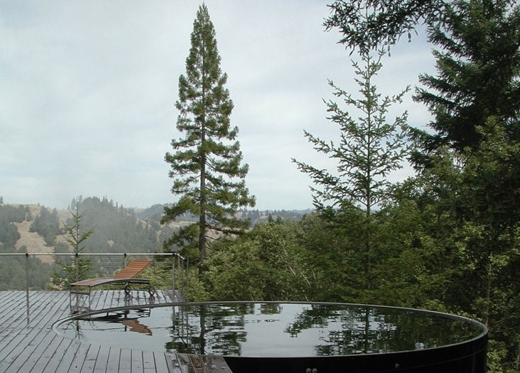 ArchitectVisit:OlleLundberg'sScavengedandSalvagedCabin-Gardenista