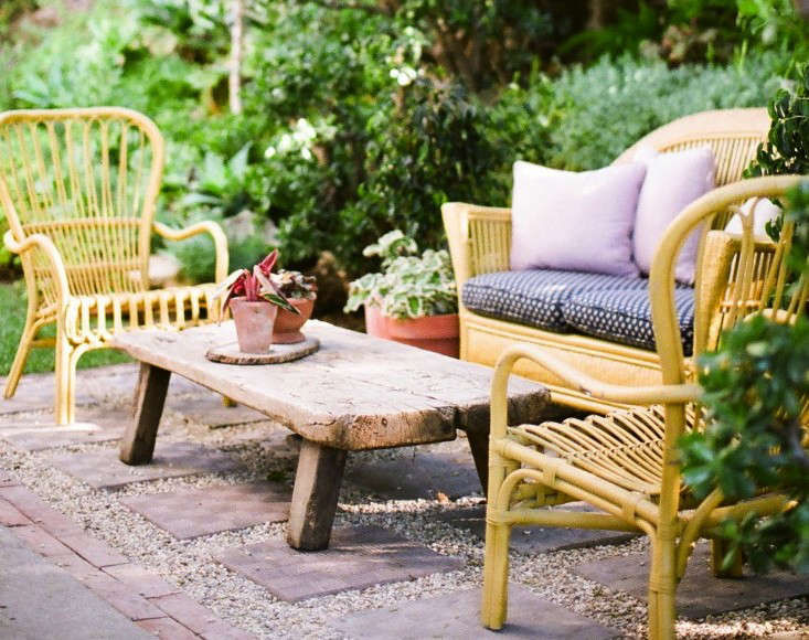 GardenVisit:AtHomewithJewelerKathleenWhitakerinLA-Gardenista