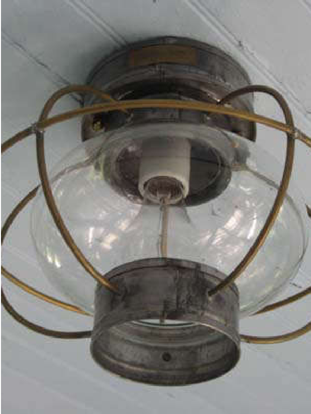 Lighting: Nauset Lantern Shop - Remodelista Web Story - Gardenista
