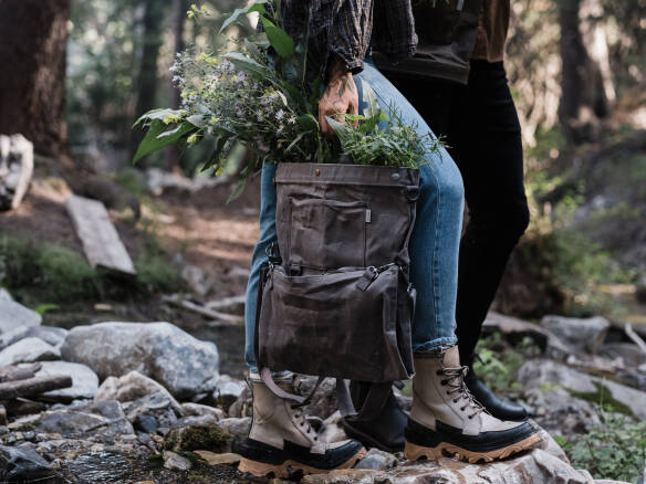 Currently Coveting: Barebones Harvesting & Gathering Bag