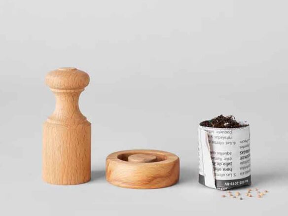 Wooden Paper Pot Press