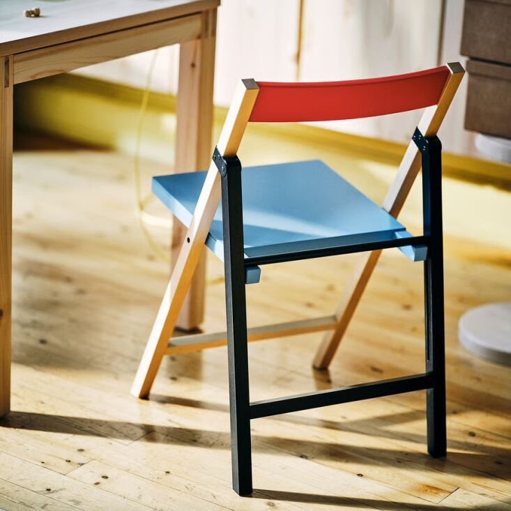 \2\20;Everyone is excited by the inflatable chair, but the piece from Ikea\2\17;s latest PS collection that most intrigued me was the folding chair!\2\2\1; \2\1\1; Laura Fenton; photograph from Ikea