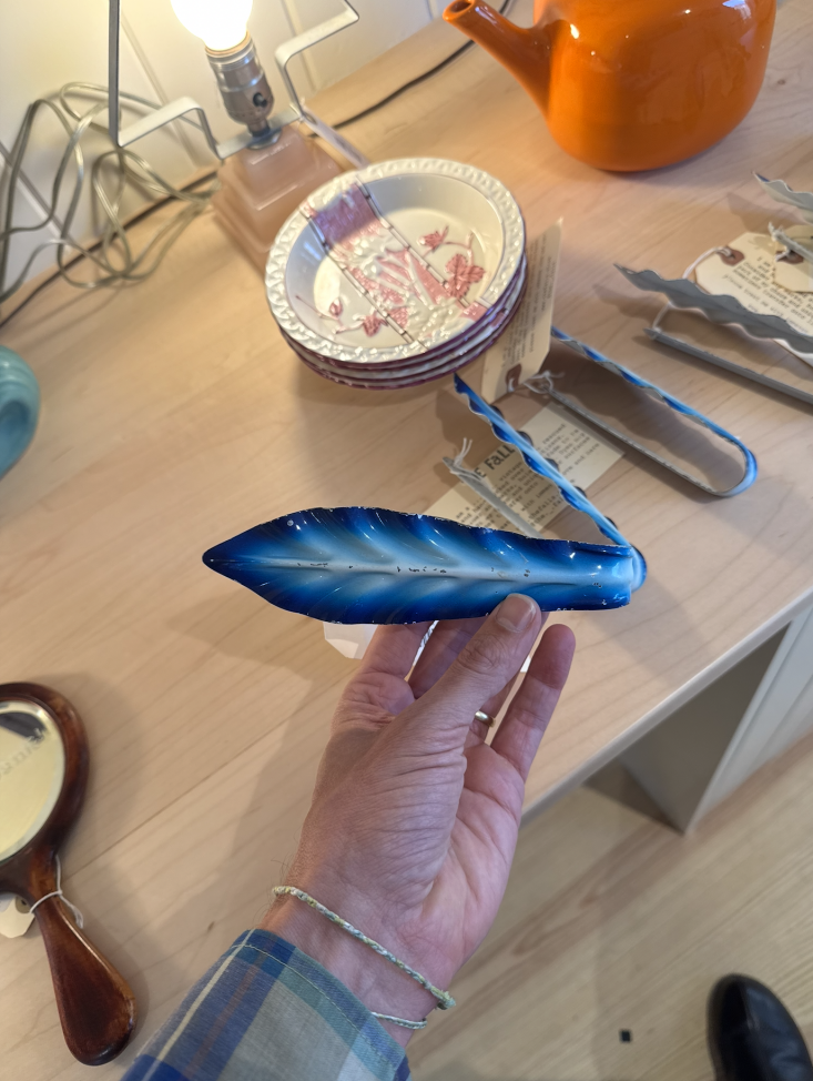 \2\20;Recently, I was taken by these electric blue curtain tiebacks from the \1940s at a new (to me) store, The Falls, which sells found an up-cycled pieces made in collaboration with Indian artisans.\2\2\1; \2\1\1; Nick Spain
